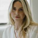 34 yr old Lonely businesswoman seeking female in Kent